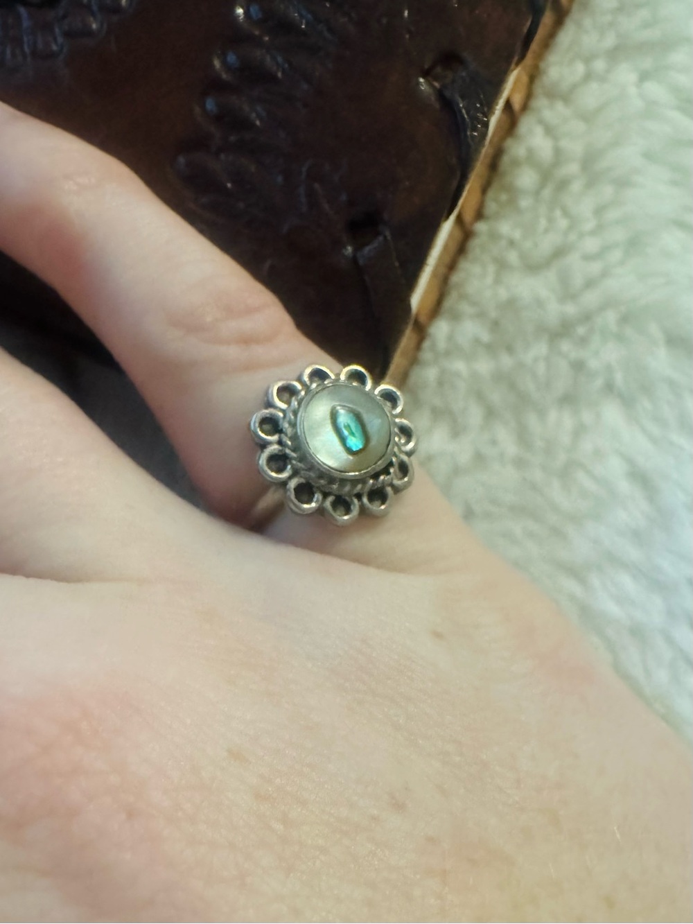 Vintage Sterling Silver Floral Abalone Ring - Iridescent Green Accent